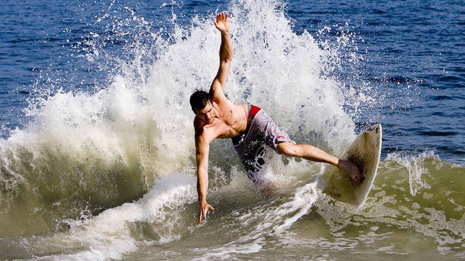 “赛季终点渐近，争夺激烈，你心中的最佳比赛是哪一场？”，2020赛季最佳