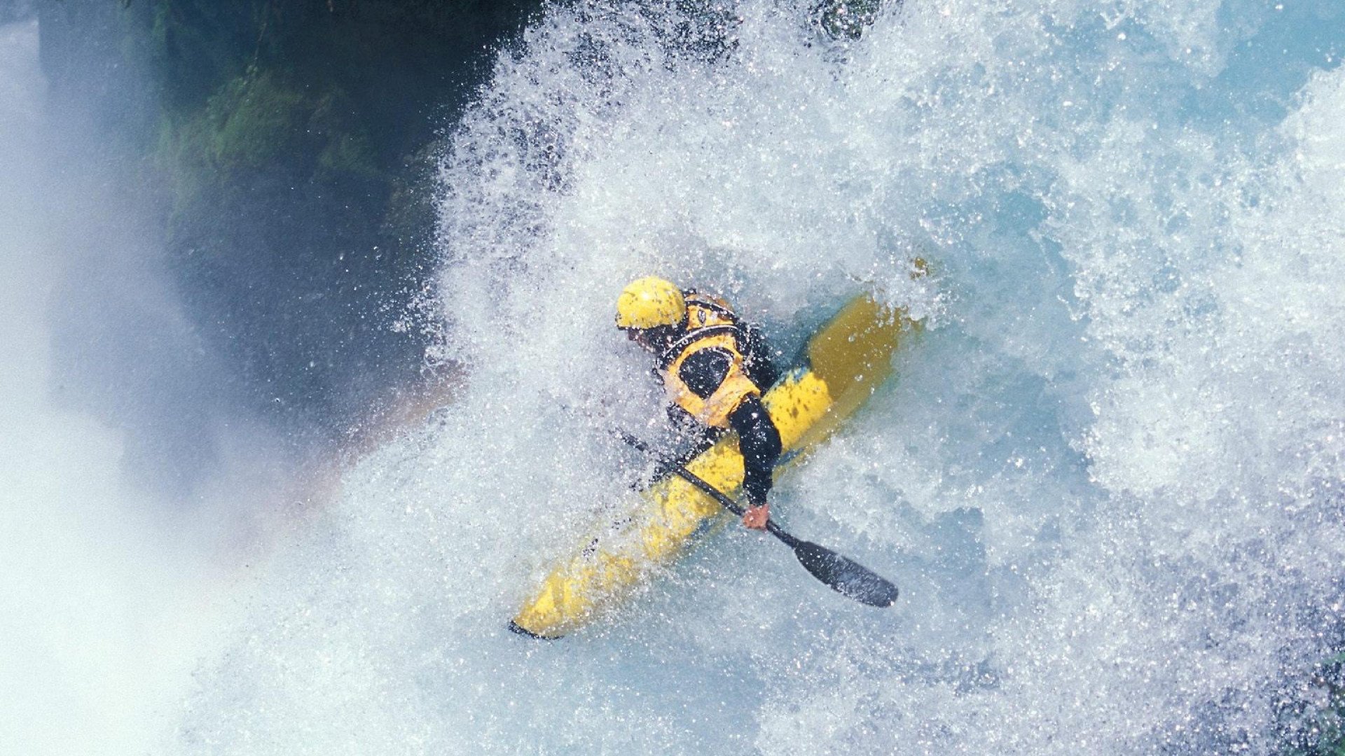 开云体育下载-未来“足球皇帝”之路：新秀崭露头角，足坛未来